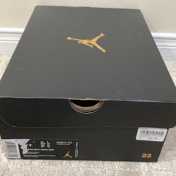 Jordan Max Aura GS - Picture 6 of 6